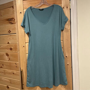 BTFBM Women's V Neck Short Sleeve T-Shirt Dress in a blue-green color.